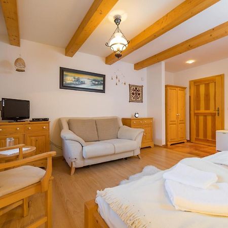 Valasske Chalupy Kycerka Hotel Velké Karlovice Kültér fotó